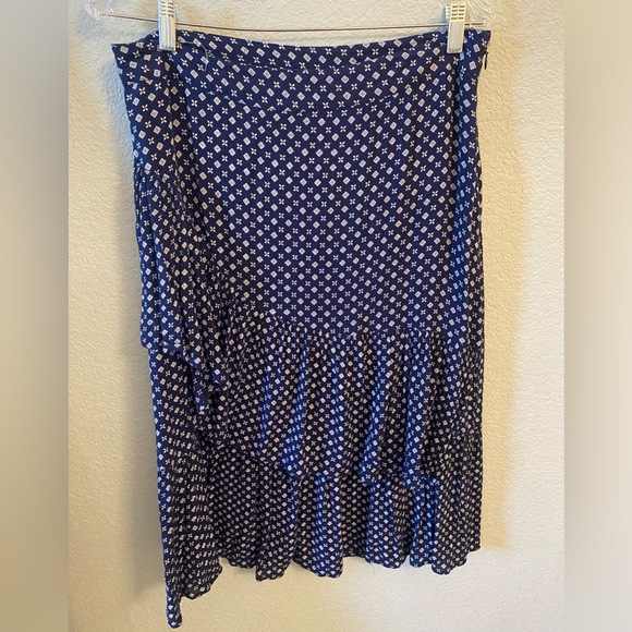 Blue ruffled skirt. Size L - Picture 3 of 4